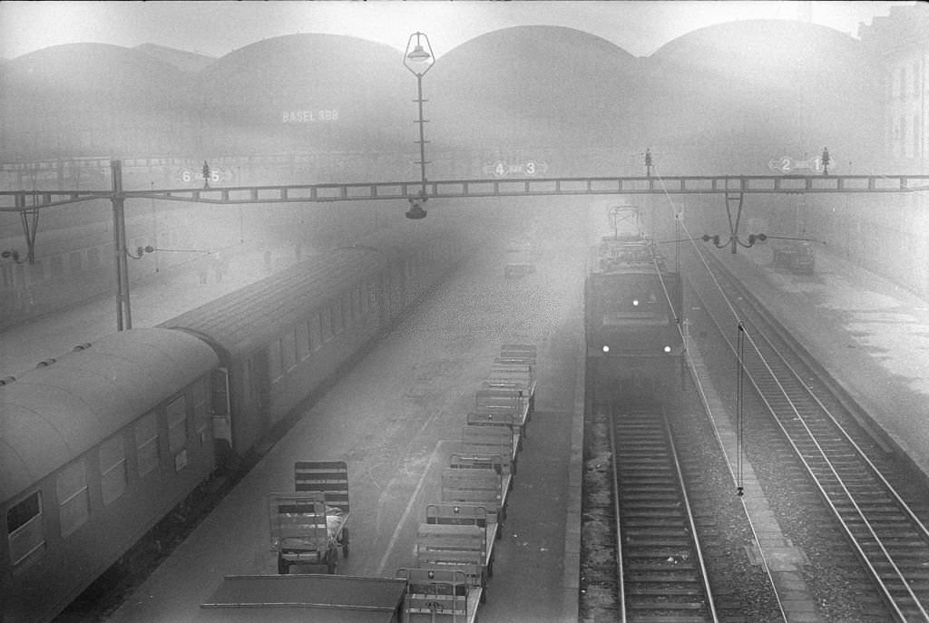 Bahnhof Basel im Nebel, Januar 1970