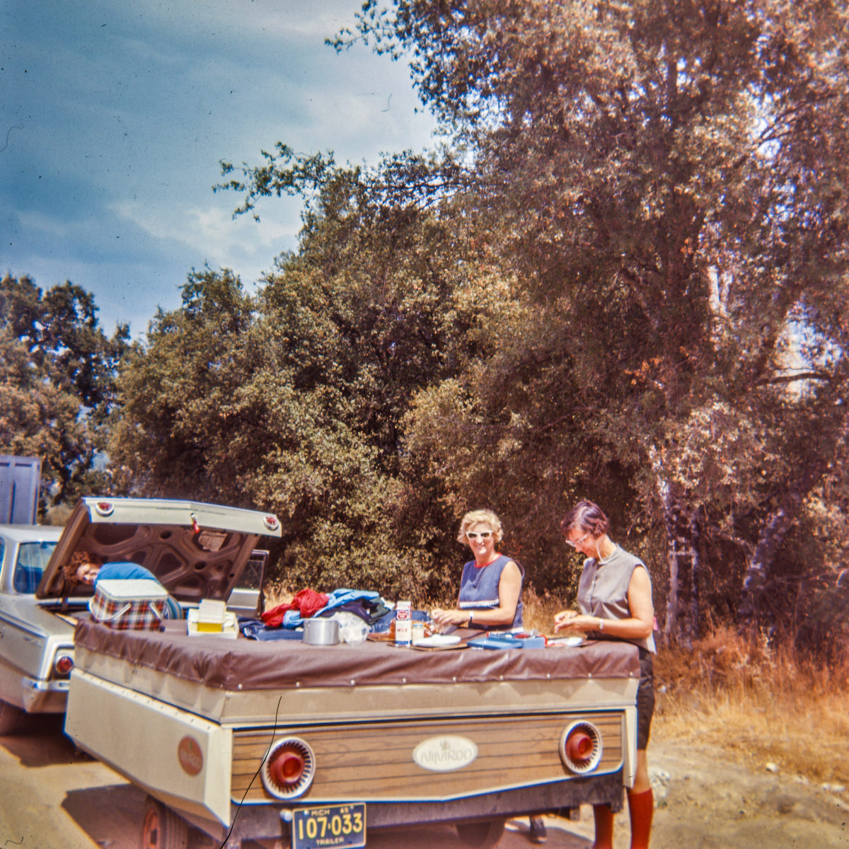 Lunch en route, Sequoia to Yosemite – August 1965
