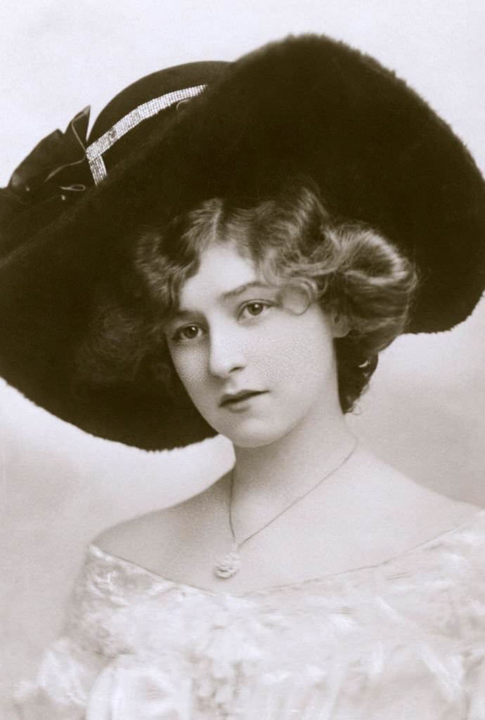 Gabrielle Ray, 1910