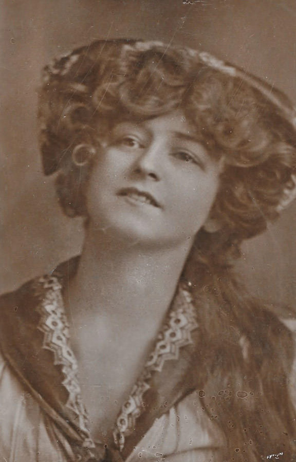 Gabrielle Ray, early 20th century.