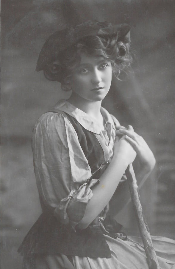 Gabrielle Ray: Life story and Stunning Photos of Famous Edwardian Singer and Actress