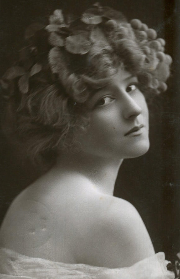 Gabrielle Ray: Life story and Stunning Photos of Famous Edwardian Singer and Actress