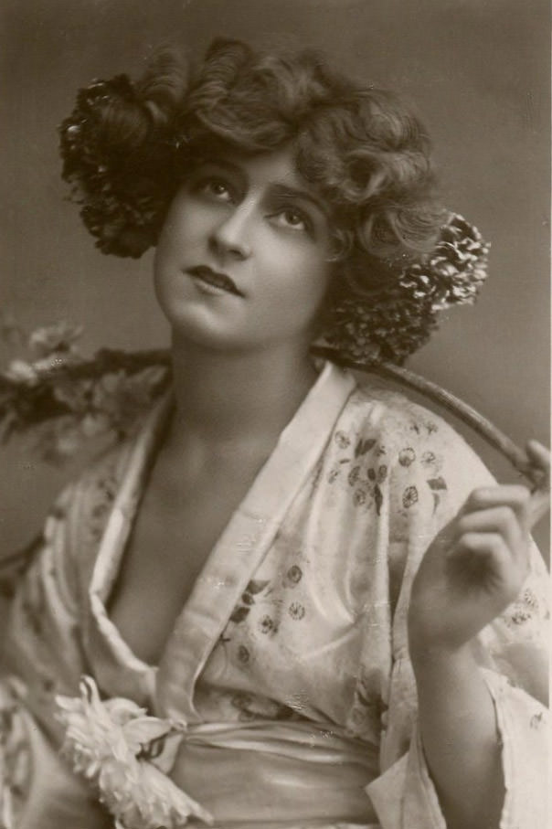 Gabrielle Ray: Life story and Stunning Photos of Famous Edwardian Singer and Actress