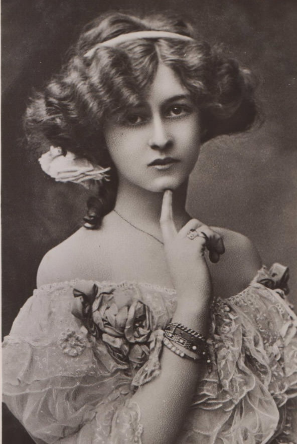 Gabrielle Ray: Life story and Stunning Photos of Famous Edwardian Singer and Actress