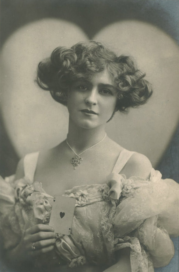 Gabrielle Ray: Life story and Stunning Photos of Famous Edwardian Singer and Actress