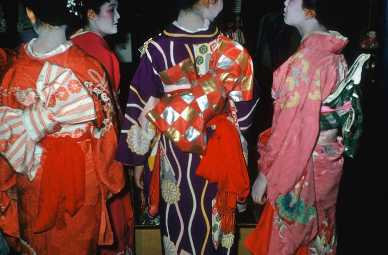 Geishas, Lei Day, Honolulu