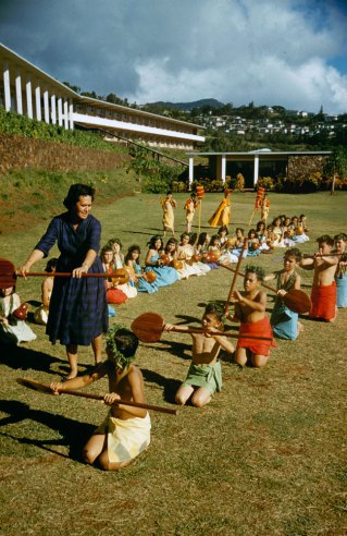 Mamala paddle dance which was performed in honor of Lono