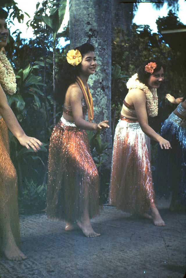 Hula performance, Oahu, Hawaii, 1945