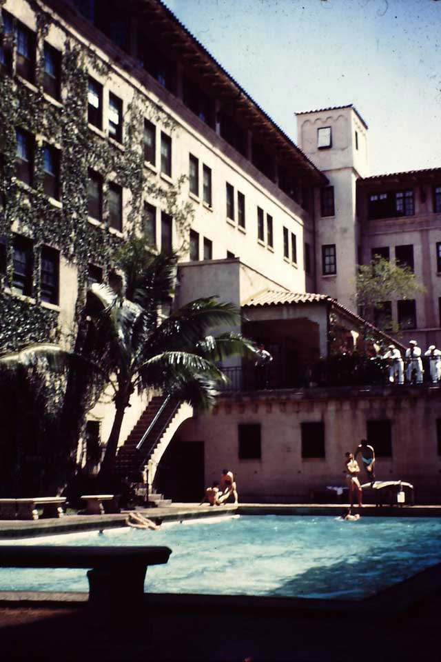 Soldiers and sailors at pool of Hawaiian Hotel, Hawaii, 1945