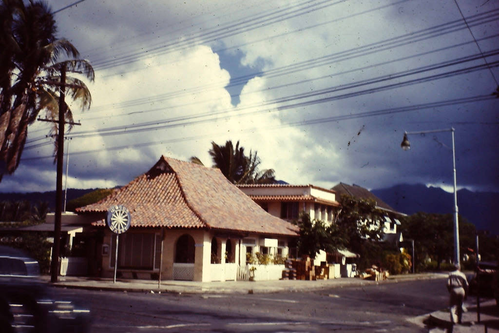 Wagon Wheel Restaurant, Waikiki, Honolulu, 1945