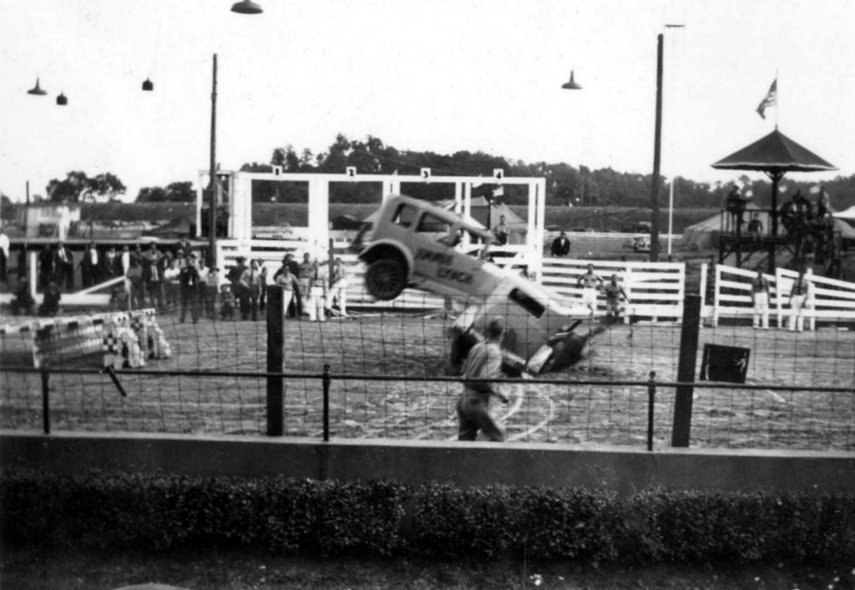 Jimmie Lynch and his Death Dodgers who Crashed Cars to Entertain the Public, 1940s