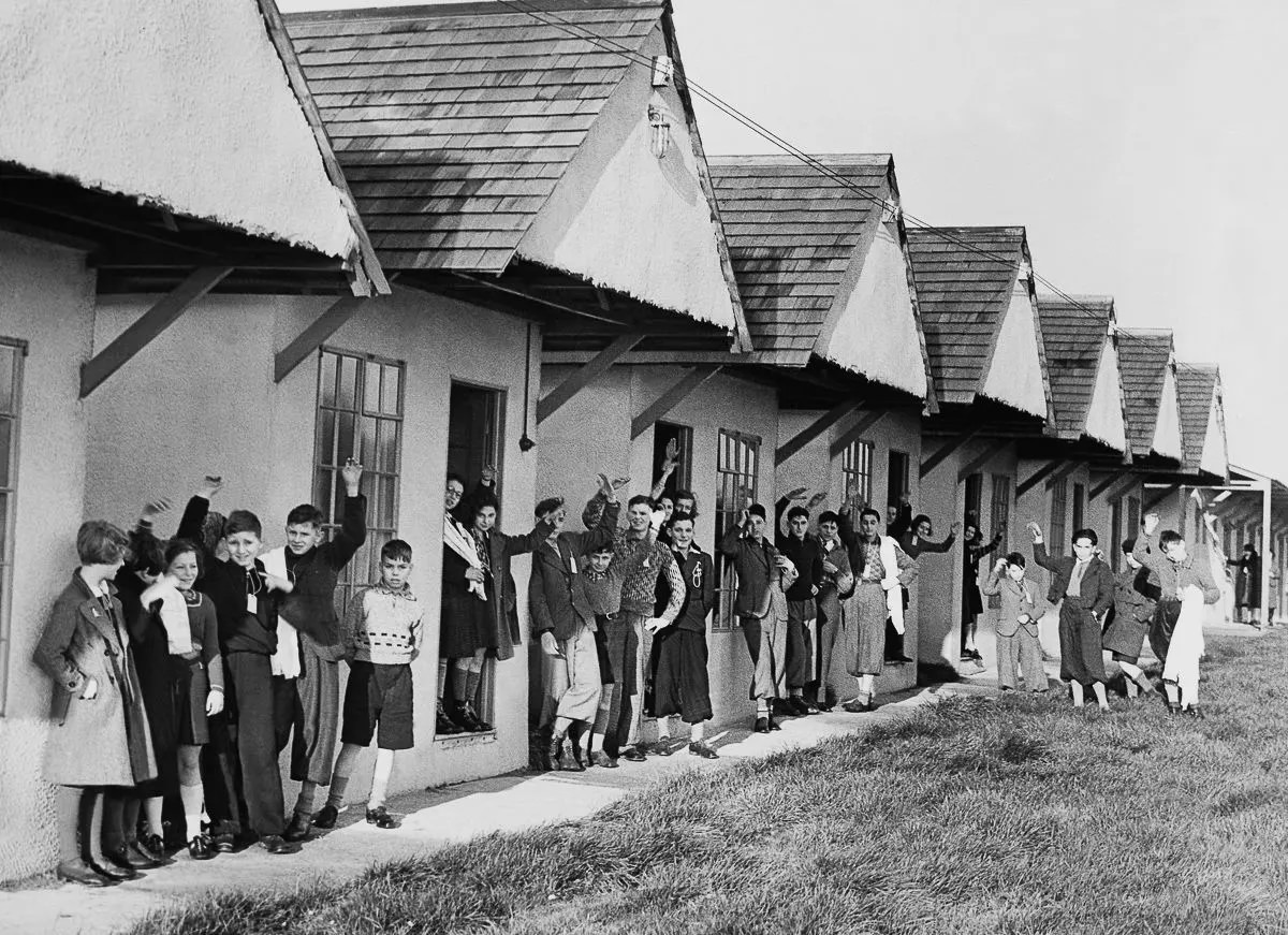 Refugees at their accommodations in England. 1938.