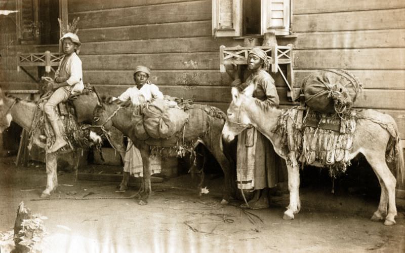 Country Negroes starting out for Kingston, Jamaica, 1890