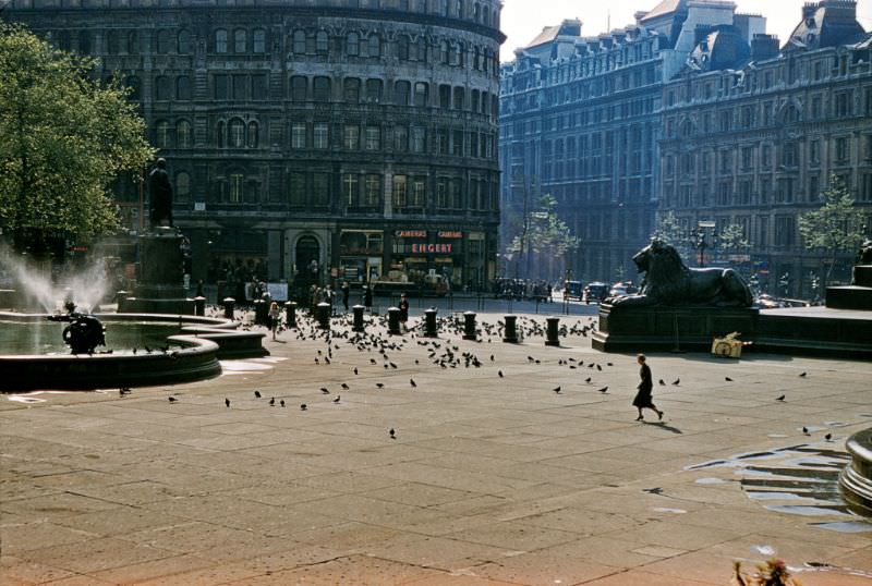 Trafalgar Square, 1958