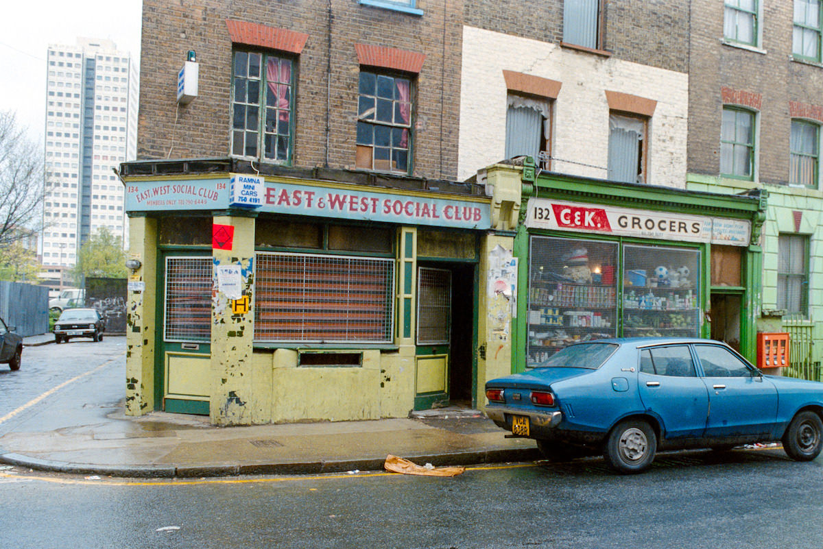 East & West Social Club – Cannon Street, Tower Hamlets-1986