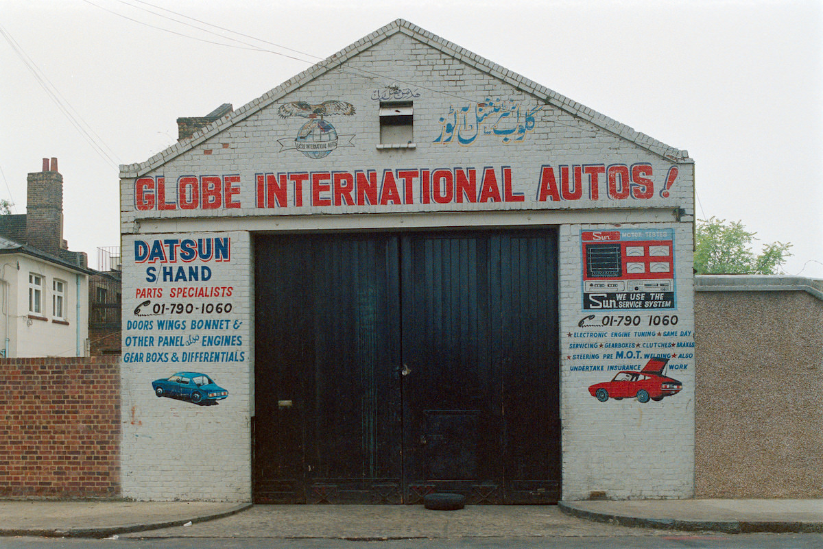 Globe International Autos, Cephas Street, Globe Town, Tower Hamlets, 1986