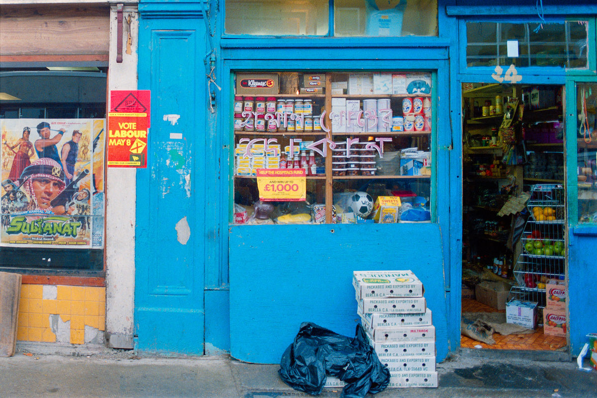 Shop, 24, Hessel St, Whitechapel, Tower Hamlets, 1986