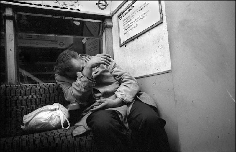 Candid Photos of Commuters of London Underground from the late 1980s