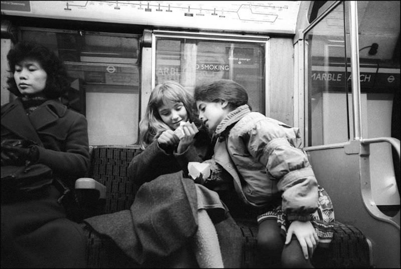 Candid Photos of Commuters of London Underground from the late 1980s