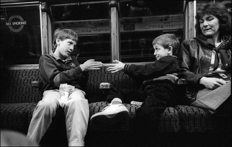 Candid Photos of Commuters of London Underground from the late 1980s