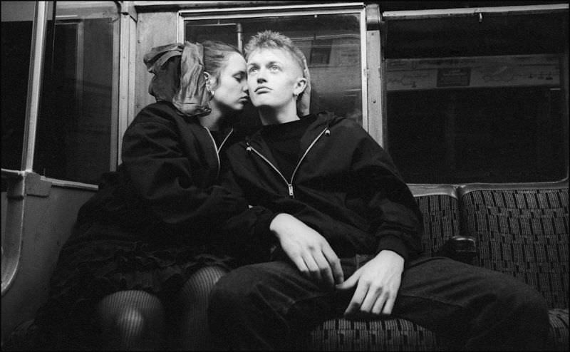 Candid Photos of Commuters of London Underground from the late 1980s