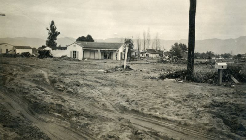 Rare Historical Photos of The Los Angeles flood of 1938