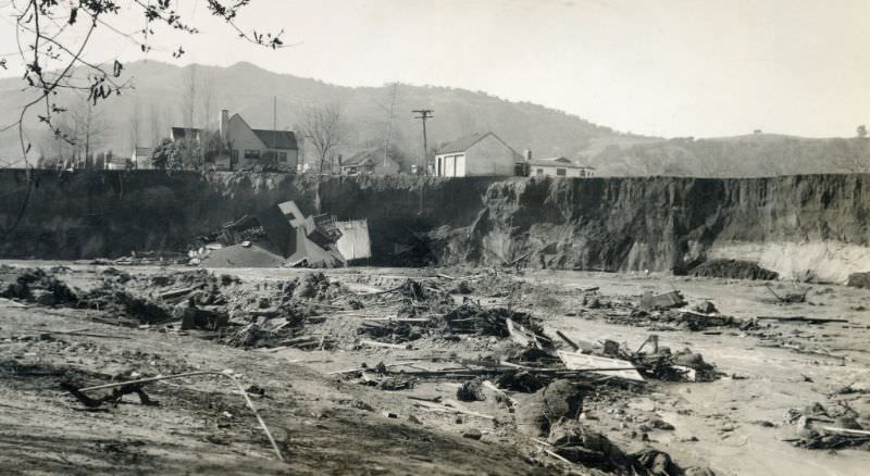 Rare Historical Photos of The Los Angeles flood of 1938