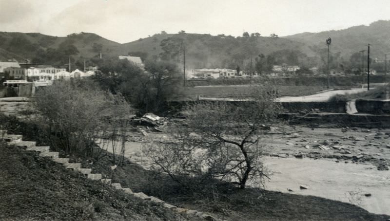 Rare Historical Photos of The Los Angeles flood of 1938