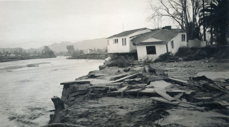 Rare Historical Photos of The Los Angeles flood of 1938