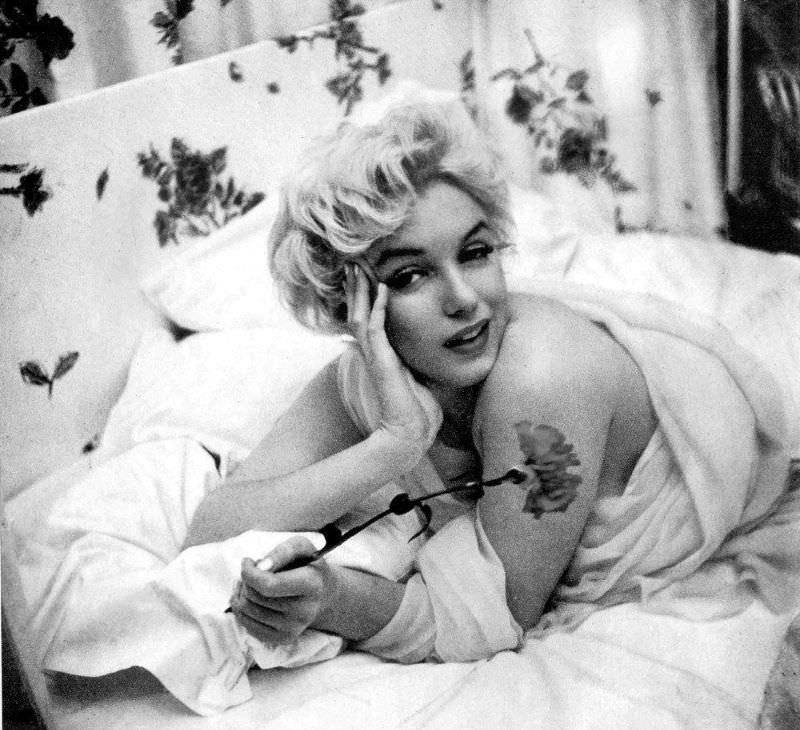 Gorgeous Portraits of Marilyn Monroe taken by Cecil Beaton in 1956