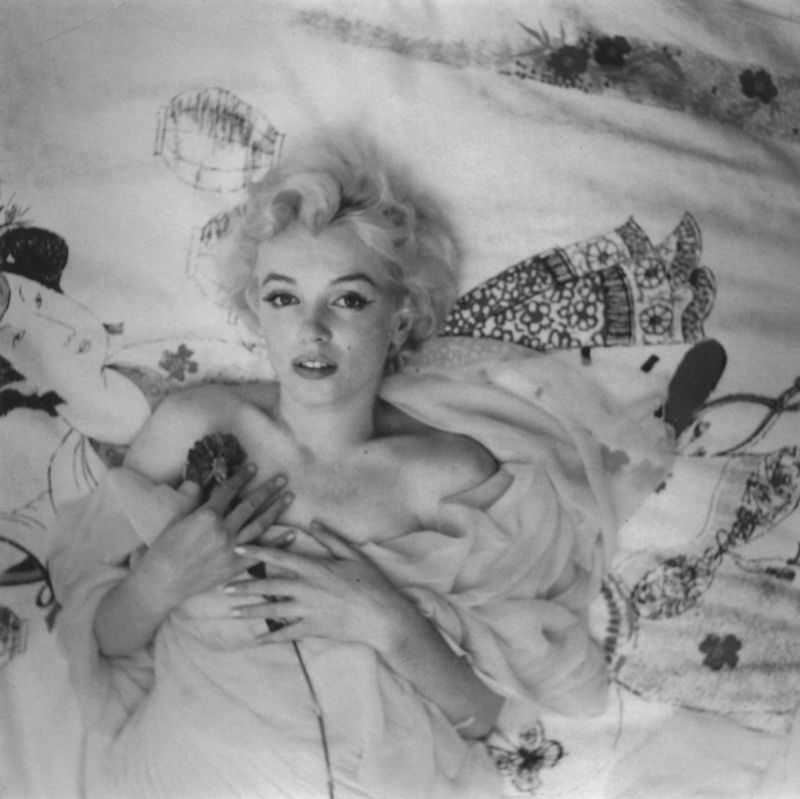 Gorgeous Portraits of Marilyn Monroe taken by Cecil Beaton in 1956