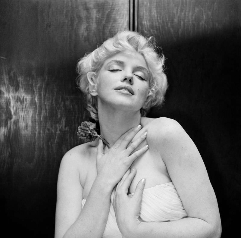 Gorgeous Portraits of Marilyn Monroe taken by Cecil Beaton in 1956