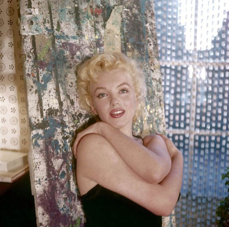 Gorgeous Portraits of Marilyn Monroe taken by Cecil Beaton in 1956