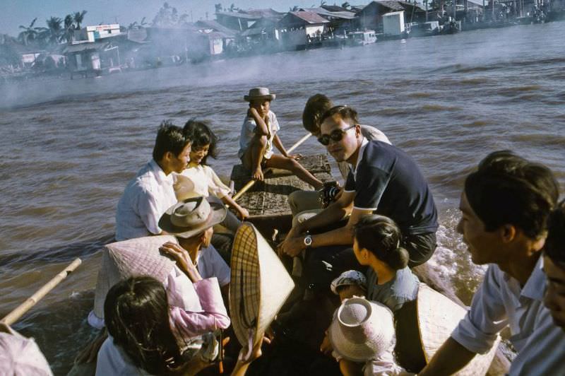 Stern view of water taxi approaching Kien Hoa Province from Coconut Monk’s island