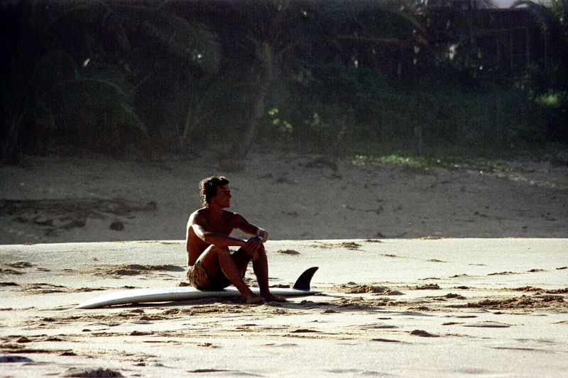 Stunning Photos of Oahu Beaches, Hawaii in the early 1970s