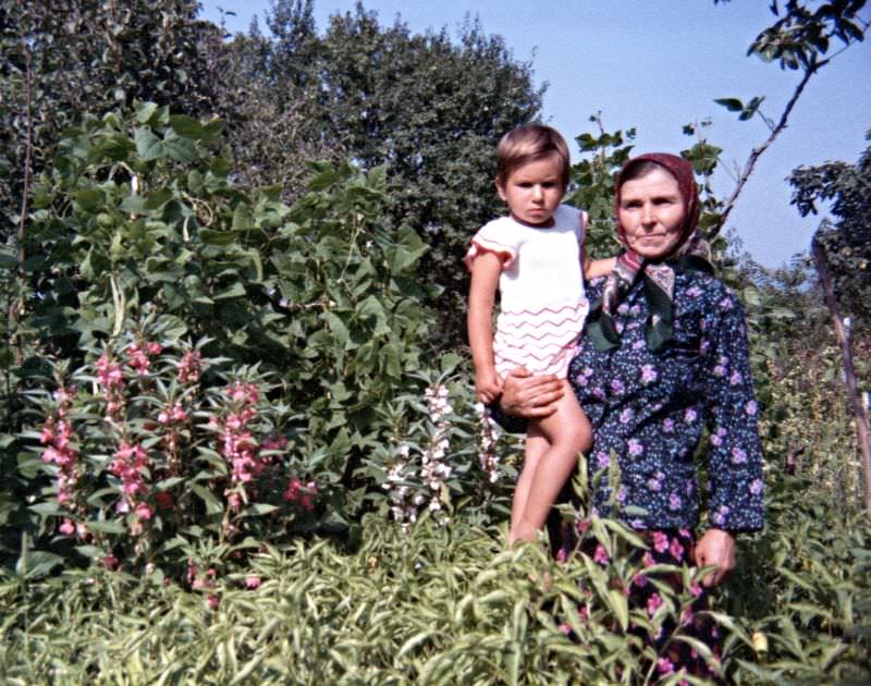 Aunt Şerife and granddaughter, Polyanovo, Bulgaria, 1976.