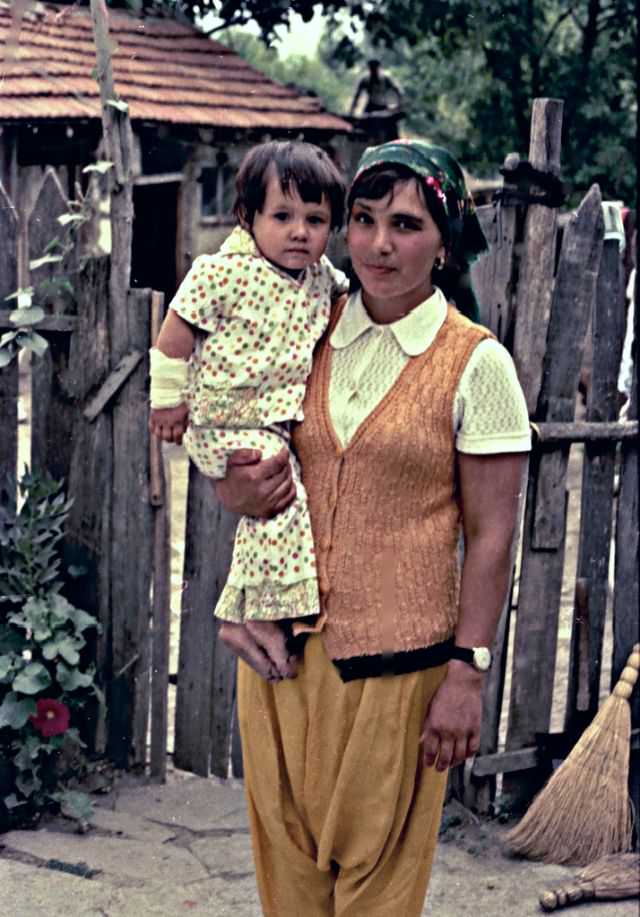 Zeliha and Sevinç, Polyanovo, Bulgaria, 1976