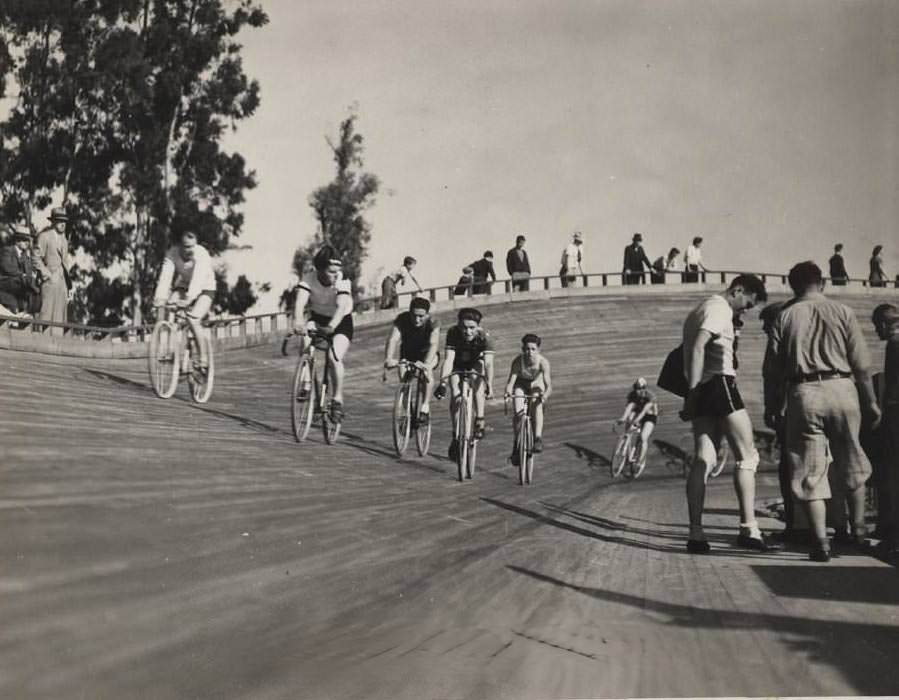 Race in Veledome, 1925