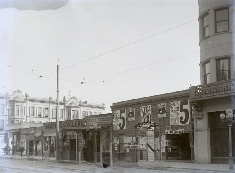 San Jose Street scene with electric light tower, 1920