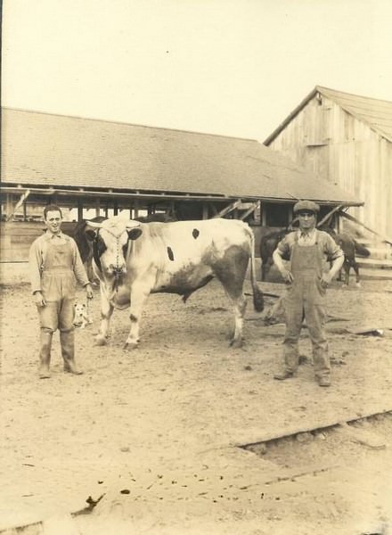 Joe and Frank Madeiros, 1925