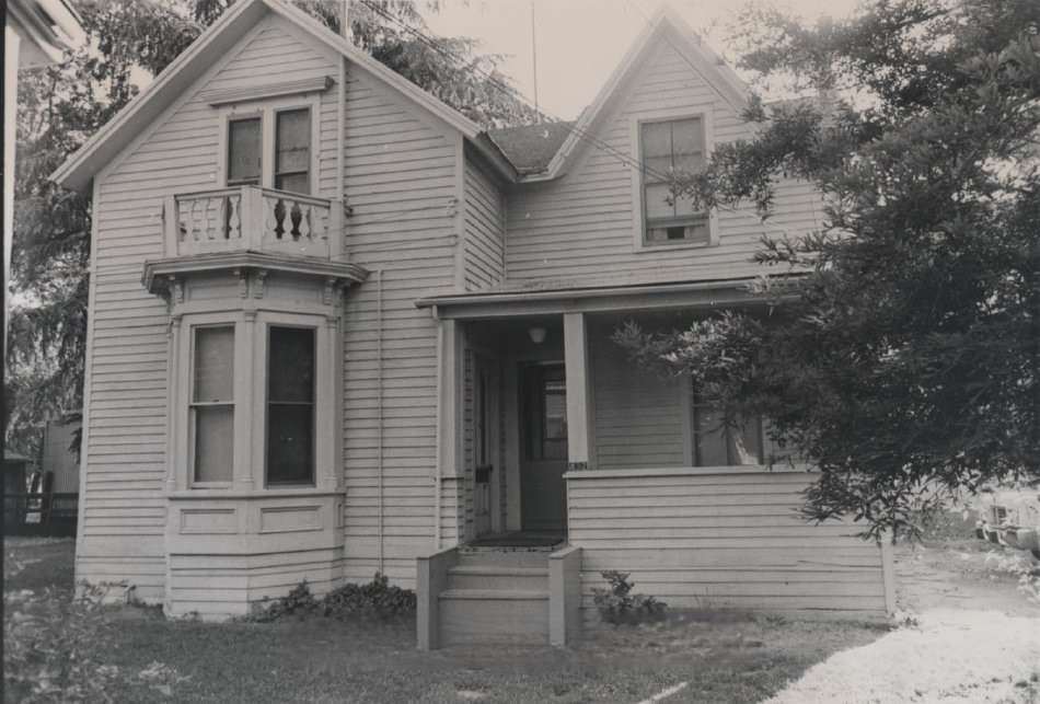 Edwin Markham's Residence, 432 S. 8th Street, 1975