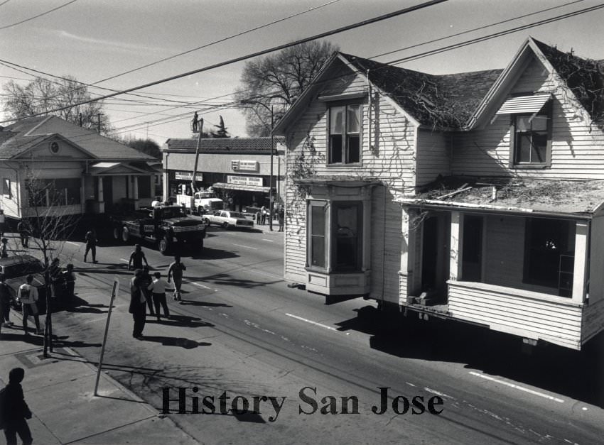 Historic Homes being moved to Kelley Park, 1987