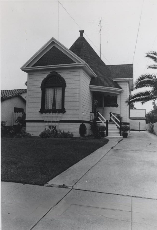 1048 West San Fernando Street, 1975