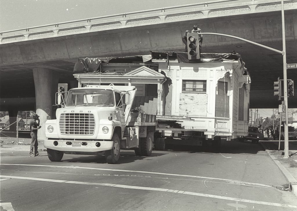 Paulson House en route to History Park, 1986