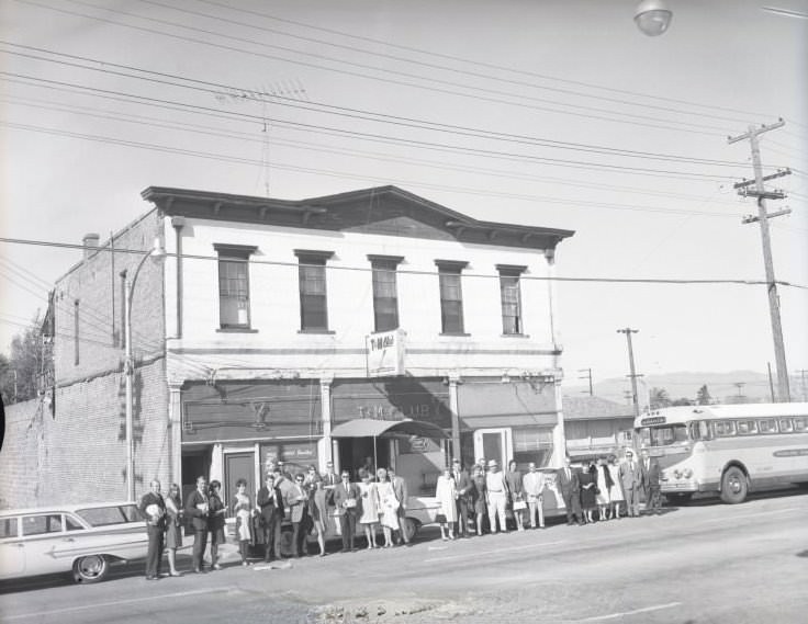 T & M Club, Last Bus Trip from Franklin Street, 1967