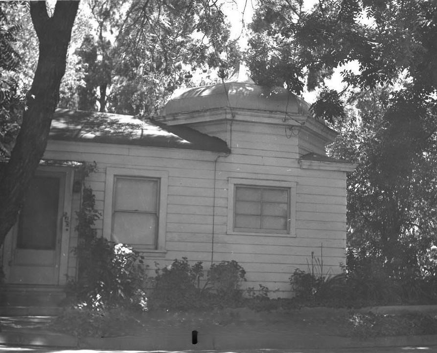 Notre Dame College pergola (date?), Prevost Street, San Jose, 1970s