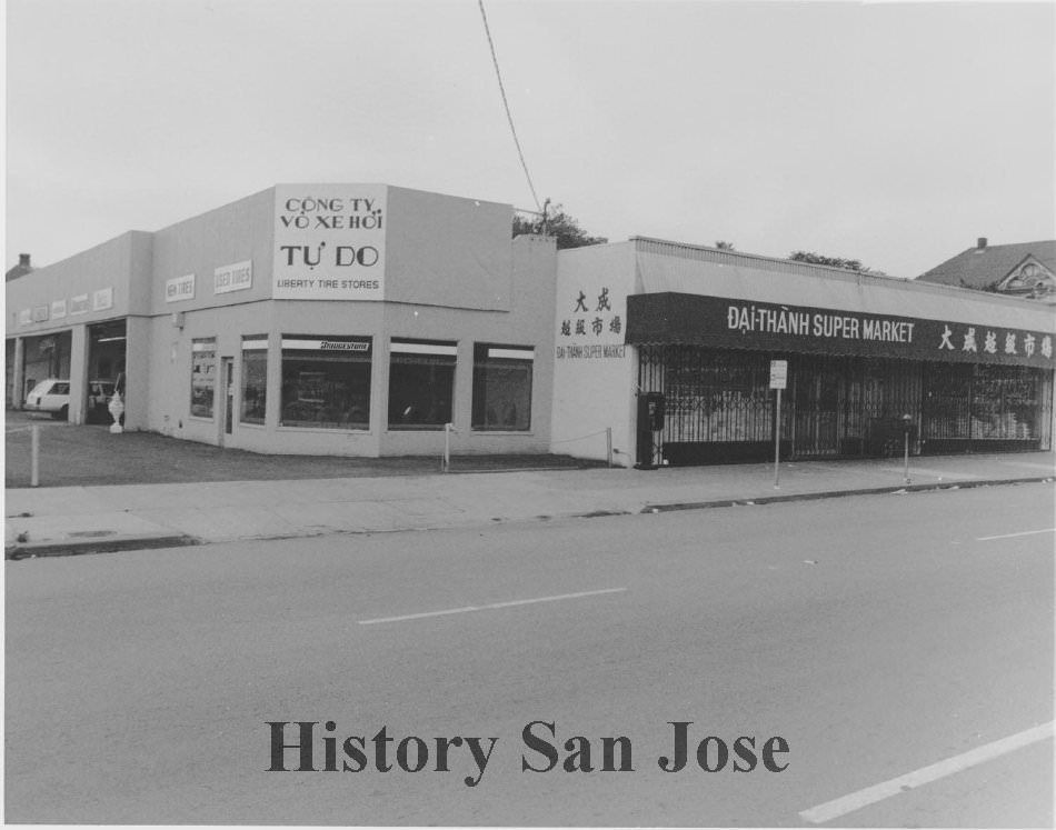 Vietnamese American Shopping Area, San Jose, 1988