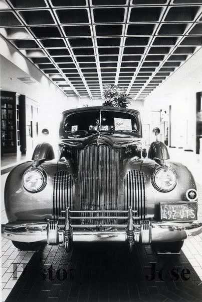 1938 Packard Super and club seday, Oakridge Mall, San Jose, June 18, 1982.