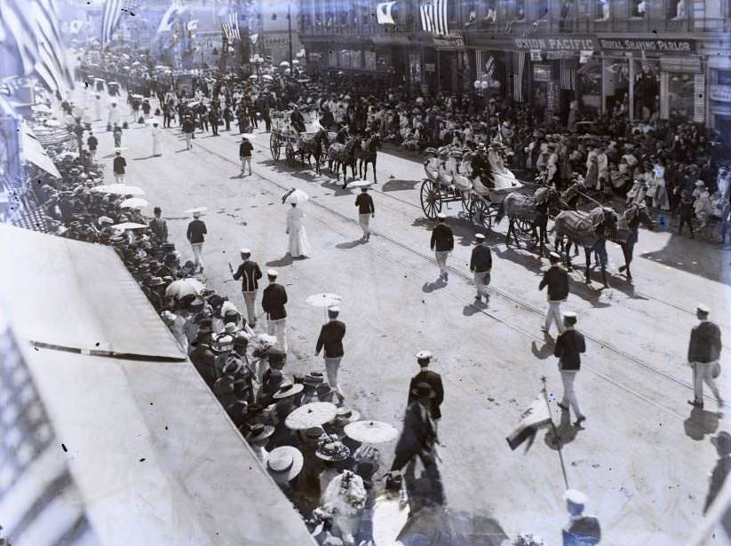 Parade in San Jose, 1920s