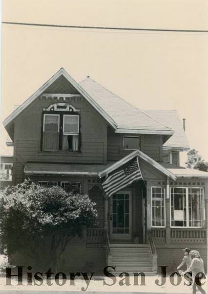 Two-story Victorian house, 1989